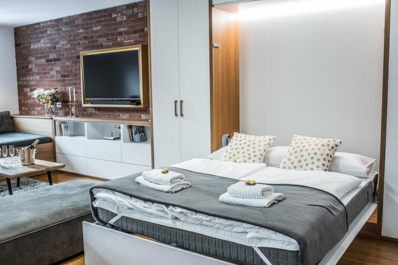 Savoy Luxury Apartment ชปินด์เลอรูฟ มลิน ภายนอก รูปภาพ